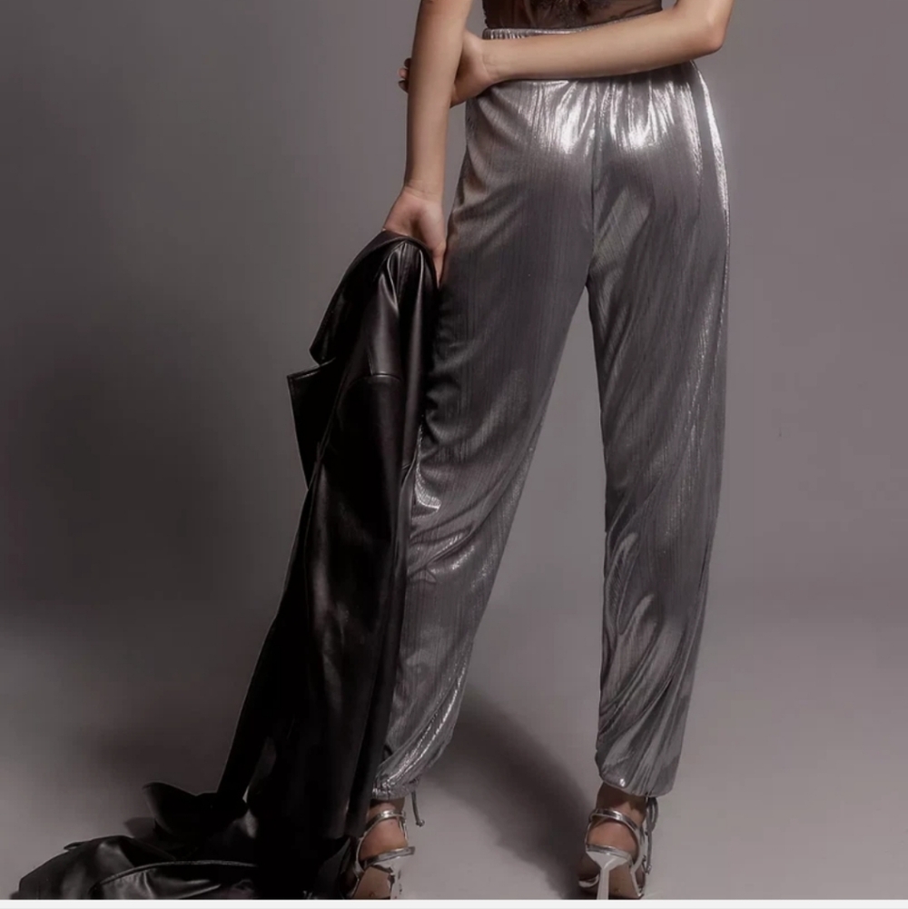 ANTHROPOLOGY Liquid Shine Parachute Pants - Small - Picture 4 of 12